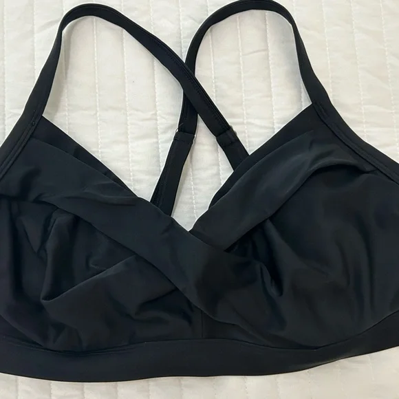 Athleta twist front bikini top with underwire 36D/DD - Picture 5 of 6